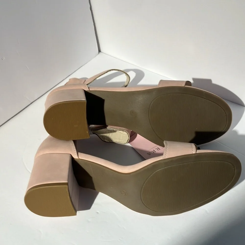 Serra Memory Foam Block Heel Scallop Sandals Size 10 Blush Pink Faux Suede NWT - Picture 6 of 6